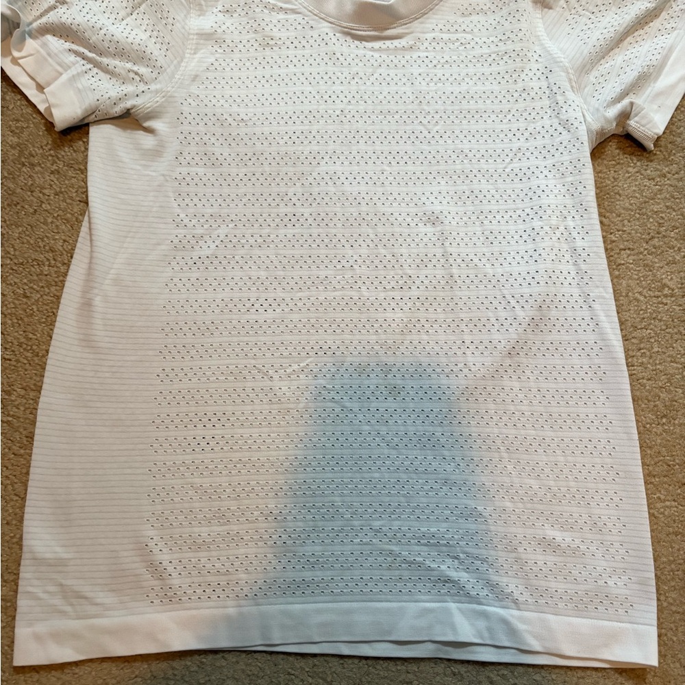 Lululemon Athletica White Short Sleeve Tee